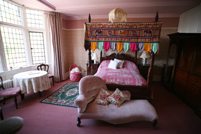 A bedroom at Banwell Castle